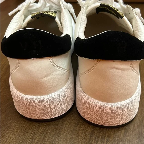 Vintage Havana Cream Sneakers with Gold Star - Picture 10 of 10